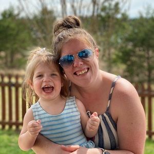 Meet your Posher, Caitlin